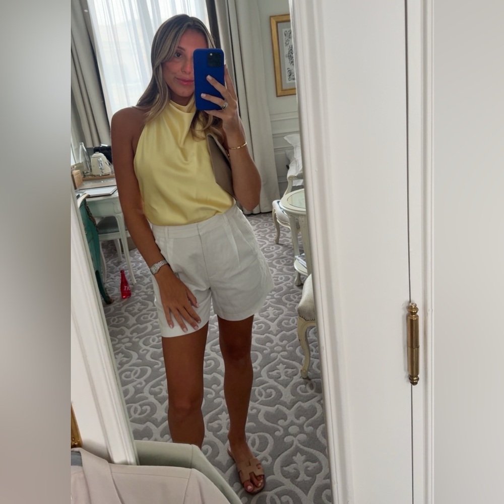 Meet your Posher, Eleni